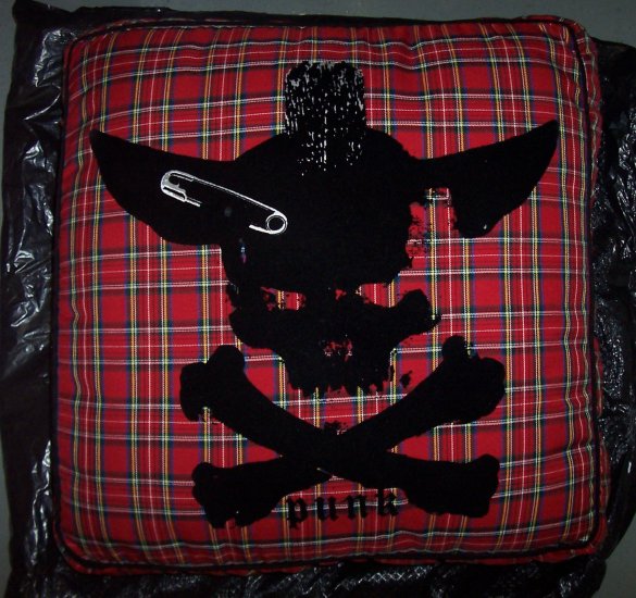NEW Large Dog Pet Bed- Tartan Plaid Skull Bones Punk Fabric