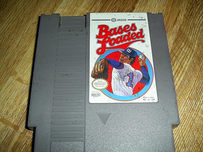 Bases Loaded Nintendo Game (FREE SHIPPING)