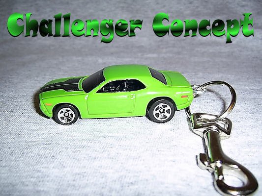 CHALLENGER CONCEPT CAR KEYCHAIN & SWIVEL CLIP (FREE SHIPPING)