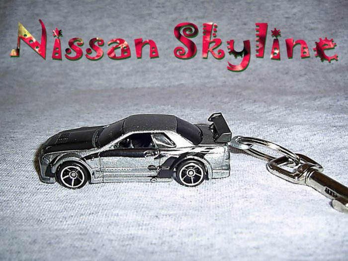 NISSAN SKYLINE CAR KEYCHAIN & SWIVEL CLIP (FREE SHIPPING)