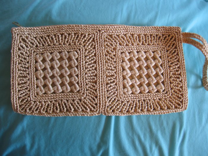 Straw 1960's Sunday Clutch