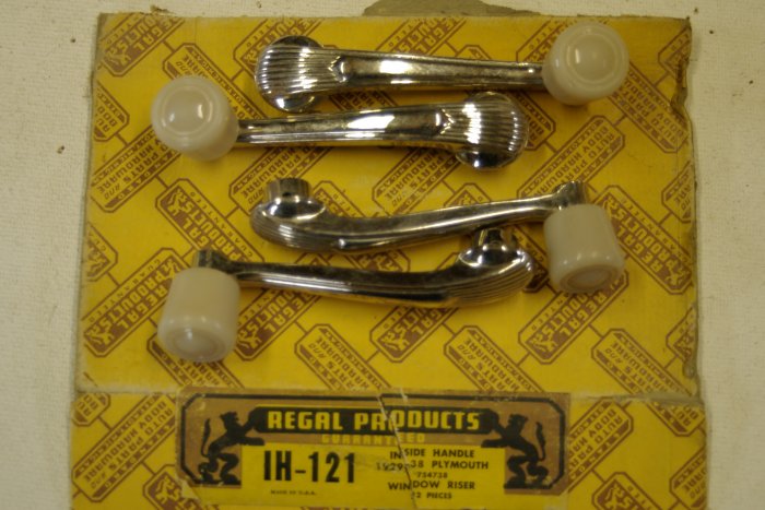 1929 38 PLYMOUTH Inside Handle window riser ( 4 )