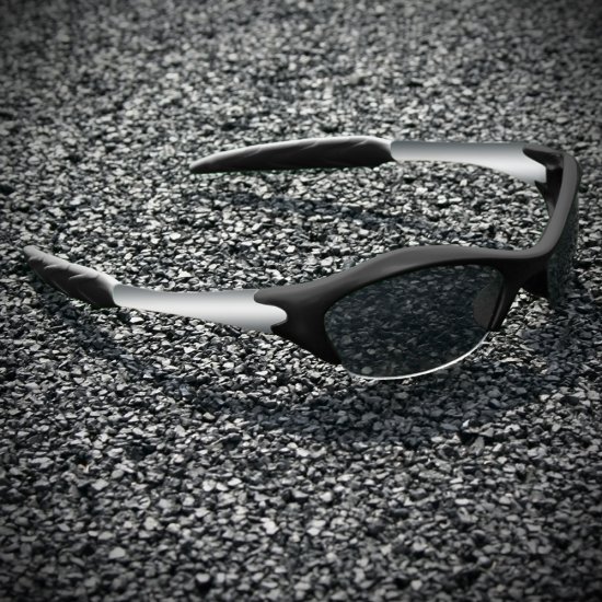 Half-frame | BLACK + SILVER