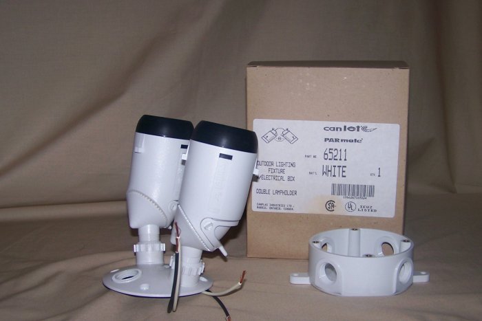 Par Mate double head lamp holder w/ mounting box
