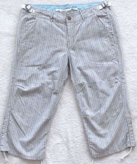 DA NANG Womens/Juniors Capri pants Size medium