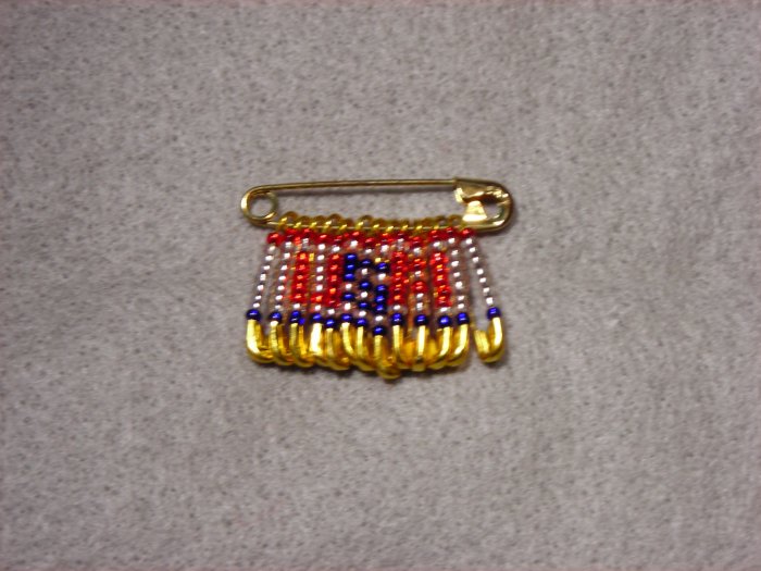 LC800F - Small Patriotic Friendship pin