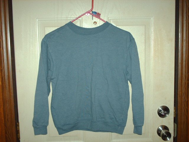 Unisex Faded Blue New Legends Kid's Size M (10/12) Gently Used Sweatshirt