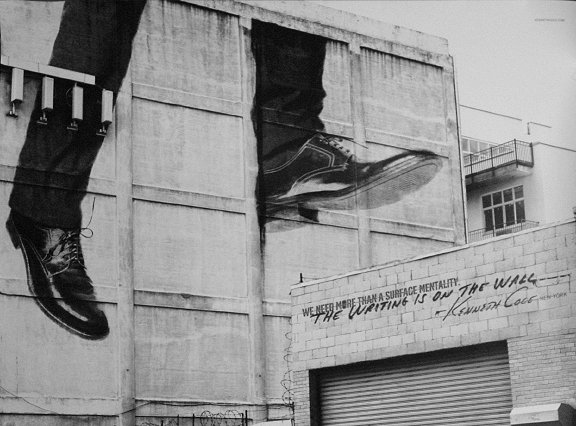 Kenneth Cole * WRITING ON THE WALL * Fashion Poster LEGS 3' x 4' 2007 New