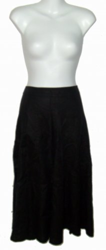 Size 10 Black Liz Claiborne Skirt w/o tags.