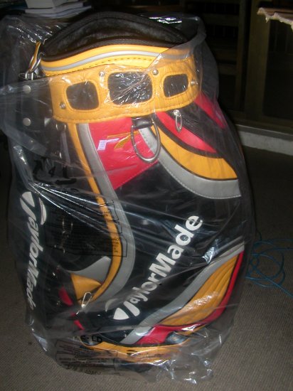 TaylorMade r7 Tour Preffered Staff golf bag