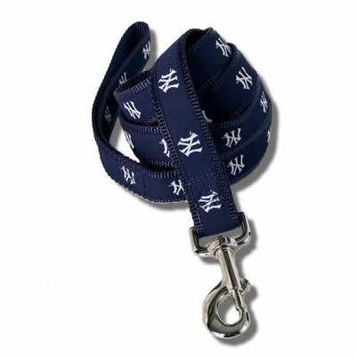 New York Yankees 6 Ft Dog Leash Small