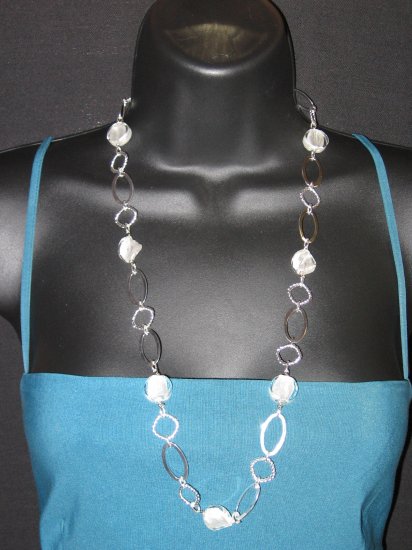 29" White & Silver Bead Necklace