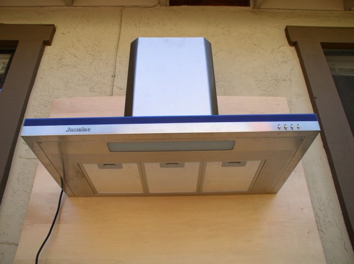 36" EURO-STYLE RANGE HOOD with Blue trim light