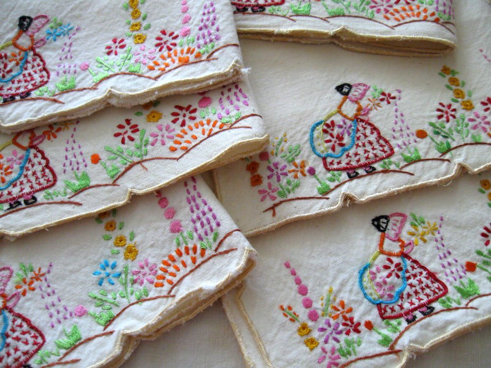 emnbroidered vintage napkins lady in garden flowers