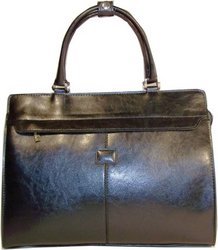 Woman's Briefcase with Shoulder Strap - Black