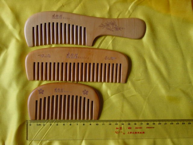 Wood Comb For Curled Hair