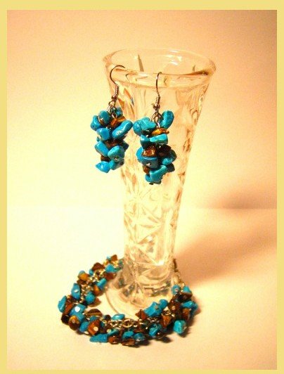 Bracelet & earings of stones