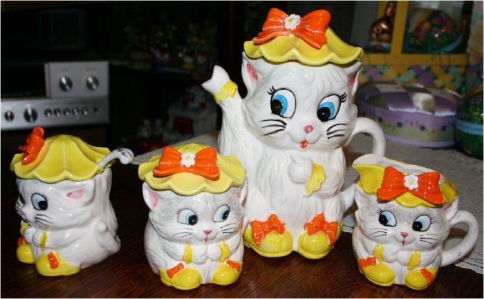 CUTE Vintage KittenTea Set Lefton, "Miss Priss" Yellow and Orange, VERY RARE