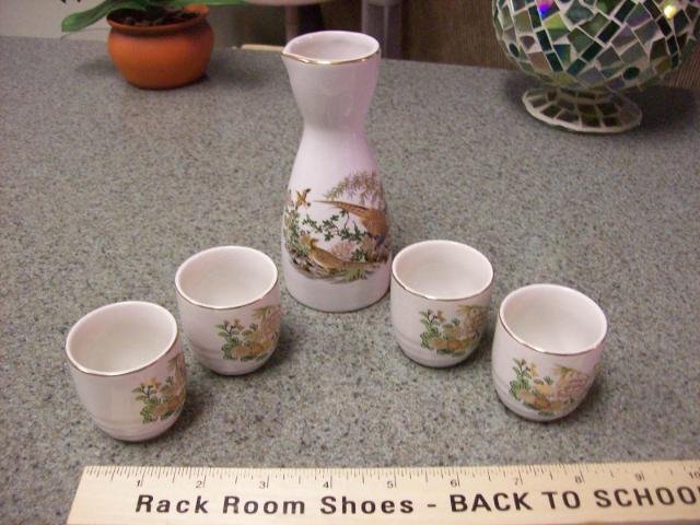 Painted Japanese sake Set