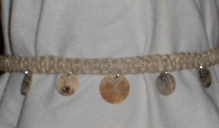 HEMP NECKLACE WITH ROUND SHELL DISK BEADS