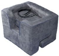 Pet Gear Medium Dog Car Lookout Booster Safety Seat holds pets up to 15 lbs.