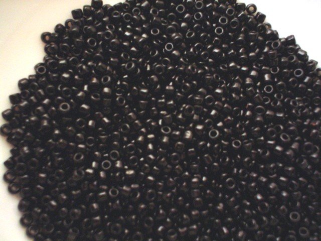 Size 8 seed beads Opaque Black 15 grams