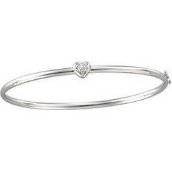 NEW 14K White Gold Diamond Heart Fashion Bangle Bracelet