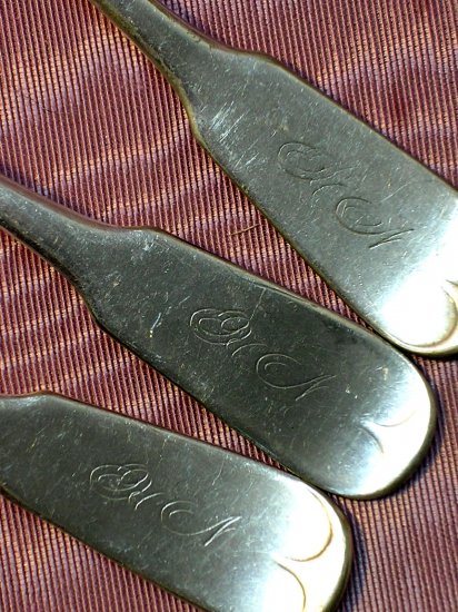 W ARNOLD SILVERPLATE 3 TEASPOONS SILVERPLATE FLATWARE SILVERWARE HN monogram
