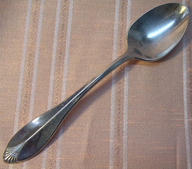 ONEIDA KINGSWOOD KINGS WOOD TEASPOON STAINLESS FLATWARE SILVERWARE