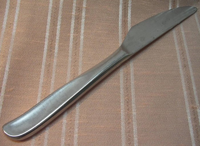 TOWLE TWS 192 TWS192 PLACE KNIFE SUPREME CUTLERY STAINLESS FLATWARE SILVERWARE