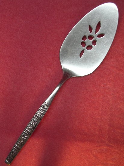 ONEIDA VISTA PIERCED DESSERT SERVER STAINLESS FLATWARE SILVERWARE