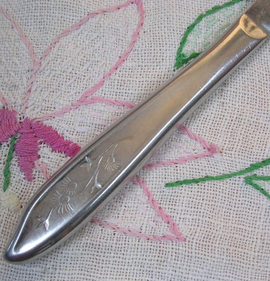 SEARS ROEBUCK TRADITION STAINLESS MISTY ISLE PLACE KNIFE FLATWARE SILVERWARE