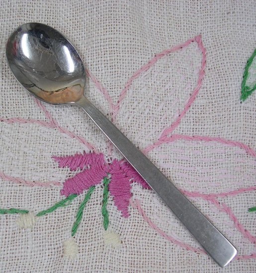 BOAC BRITISH OVERSEAS AIRWAYS CORP SPOON AVIATION STAINLESS FLATWARE SILVERWARE