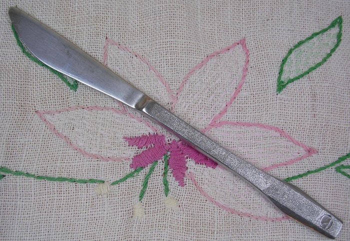 EASTERN AIRLINES KNIFE AVIATION STAINLESS FLATWARE SILVERWARE