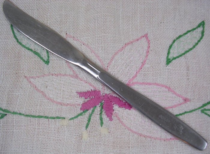 OZARK AIRLINES KNIFE AVIATION STAINLESS FLATWARE SILVERWARE
