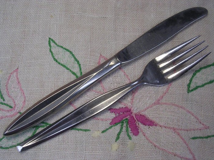 DELCO STREAM KNIFE & SALAD FORK STAINLESS FLATWARE SILVERWARE