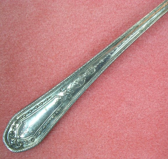 ONEIDA COMMUNITY HAMPTON COURT SPREADER 1926 FLATWARE SILVERWARE