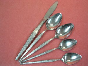 ONEIDA WEST BEND SHADOW WEAVE 5pc STAINLESS FLATWARE SILVERWARE