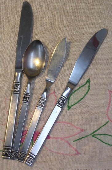 EKCO GEMINI 4pc ETERNA STAINLESS STEEL FLATWARE SILVERWARE
