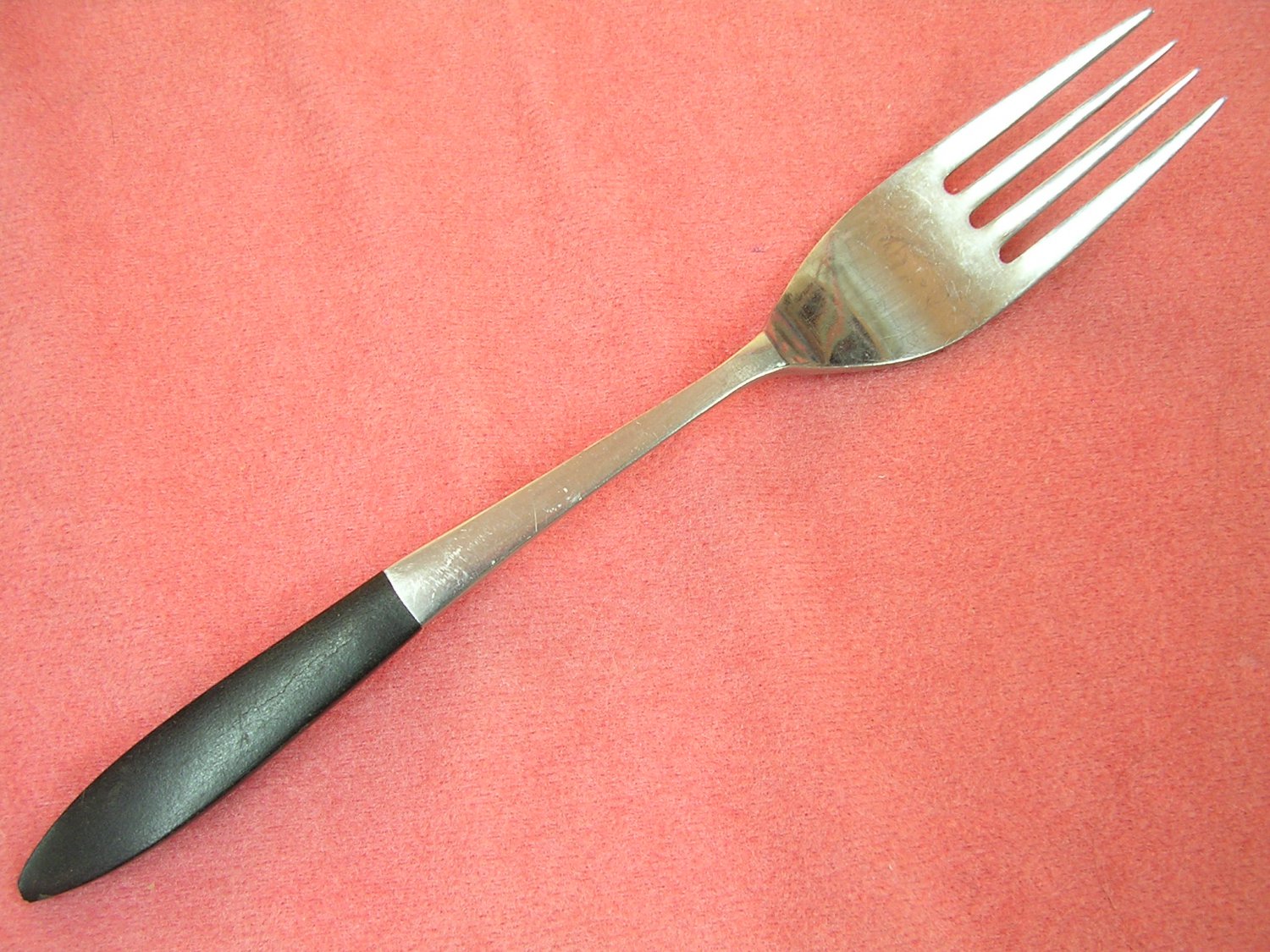 EKCO EPIC EKS34 EKS34 BLACK SALAD FORK STAINLESS STEEL FLATWARE SILVERWARE