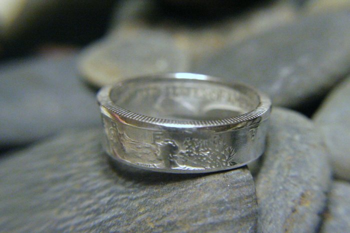 WALKING LIBERTY 90% SILVER DOUBLE SIDED COIN RING 7-13