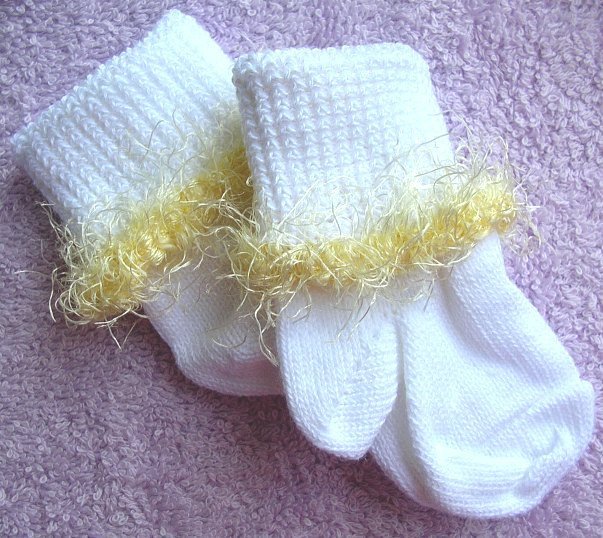 Yellow Eyelash Infant Socks