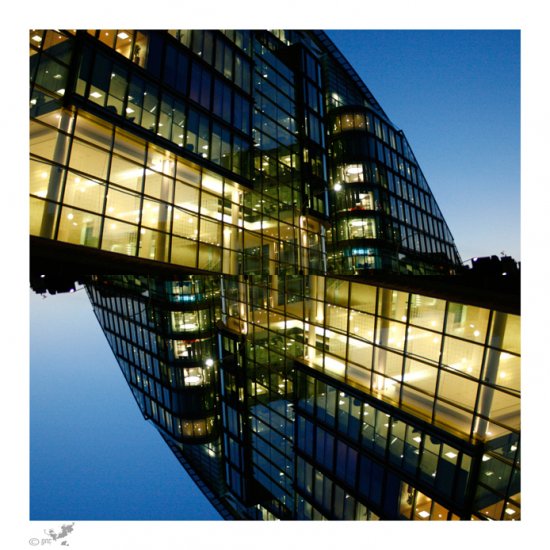 city - 28x28cm, paper print. (London)