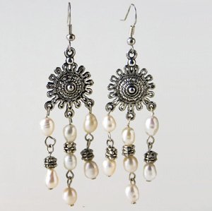 Freshwater pearl earrings