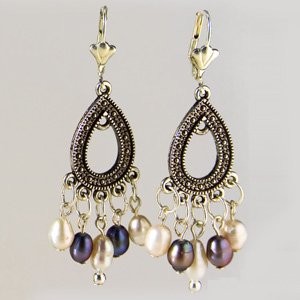 White & grey freshwater pearl earrings
