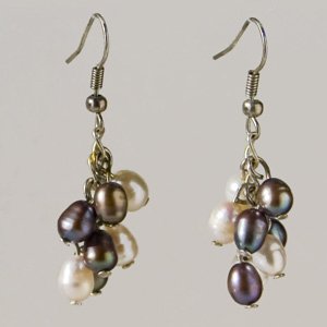 Freshwater pearl earrings
