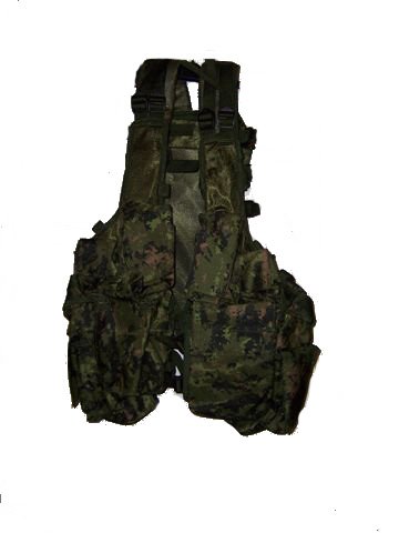 Tactical Load Bearing Vest Canadian Digital camo