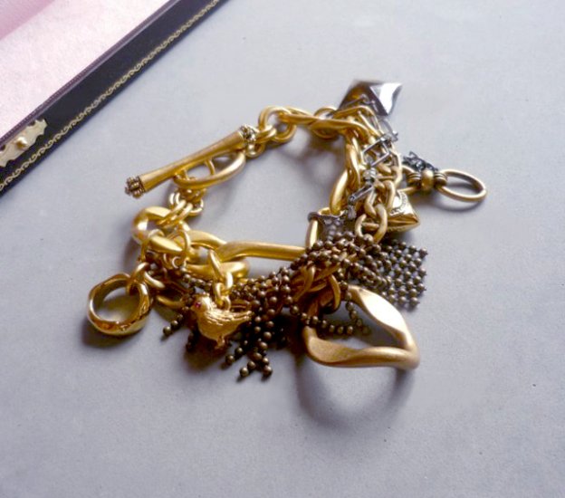 Juicy Couture Pyramid Chain Bracelet