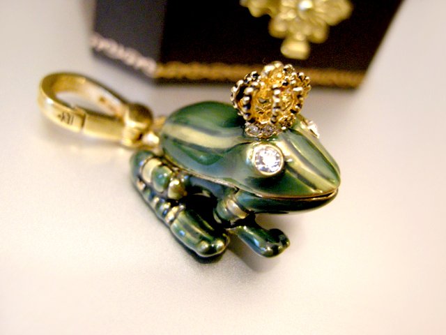 Juicy Couture Frog Prince Charm (Retired)