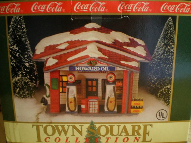 Coca-Cola Town Square Collection Howard Oil Service Station 1992